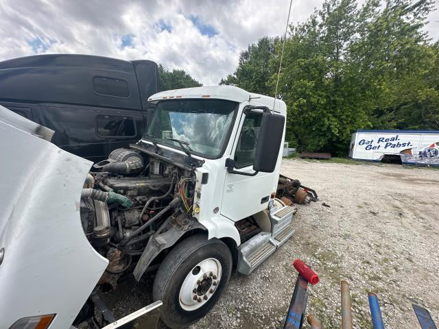 Shell Cab Assembly, 2007 Volvo VNM : Daycab