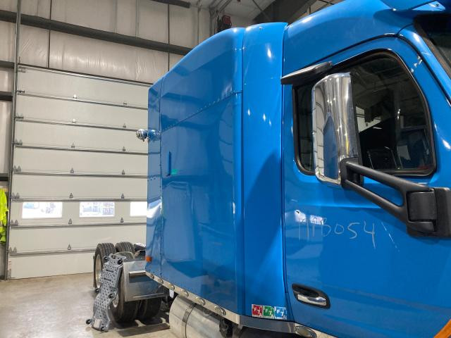 Peterbilt 579 Blue Cab To Sleeper Fairing/Cab Extender