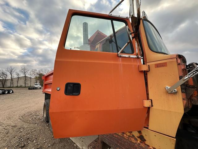 1992 Ford LT9000 Right Door