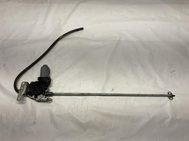 2007 Freightliner C120 CENTURY Right Door Window Regulator, Front: P/N 400819