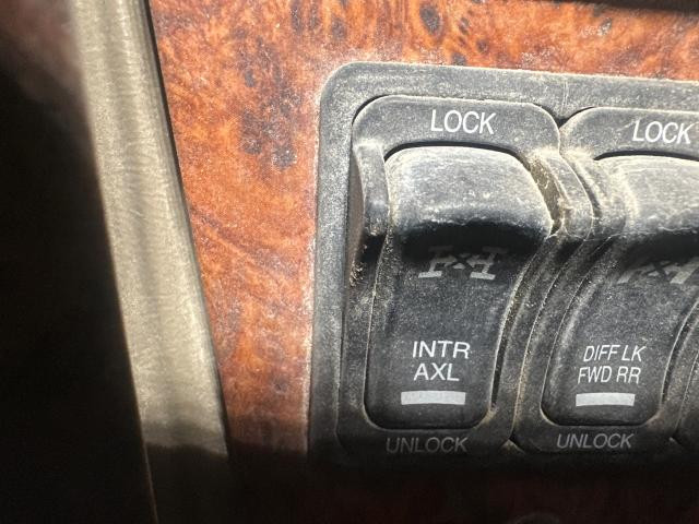 2011 Western Star Trucks 4900EX Switch | Inter Axle Lock