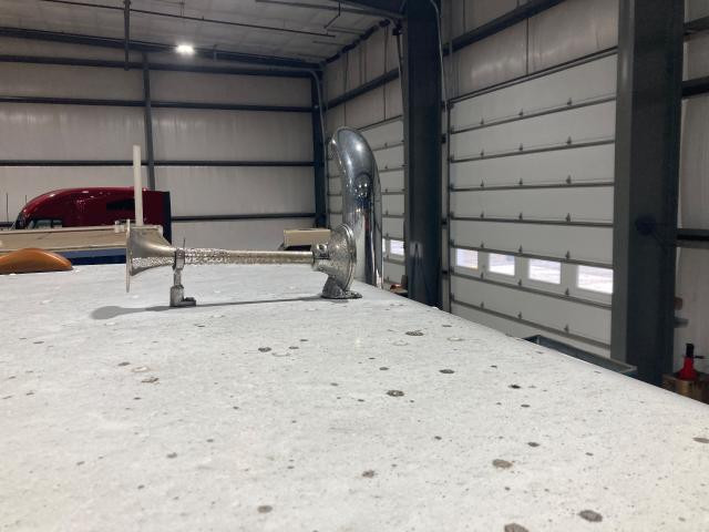 1989 Freightliner FLD120 Horn