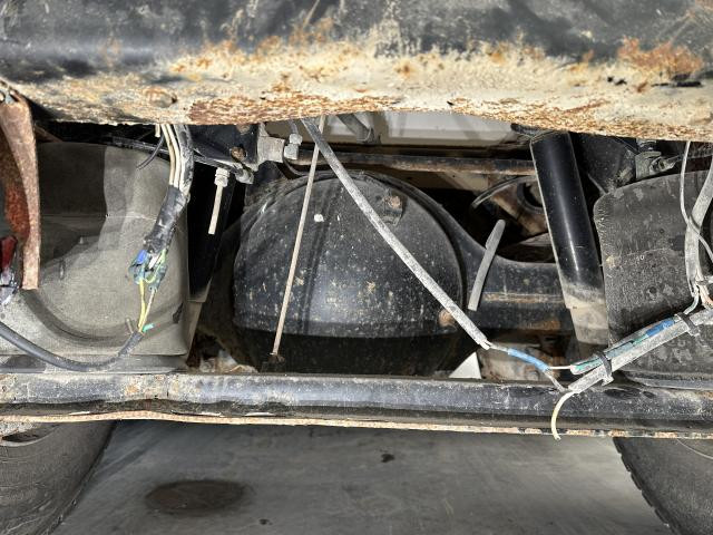 1999 Eaton RS404 Axle Housing (Rear / Rear)