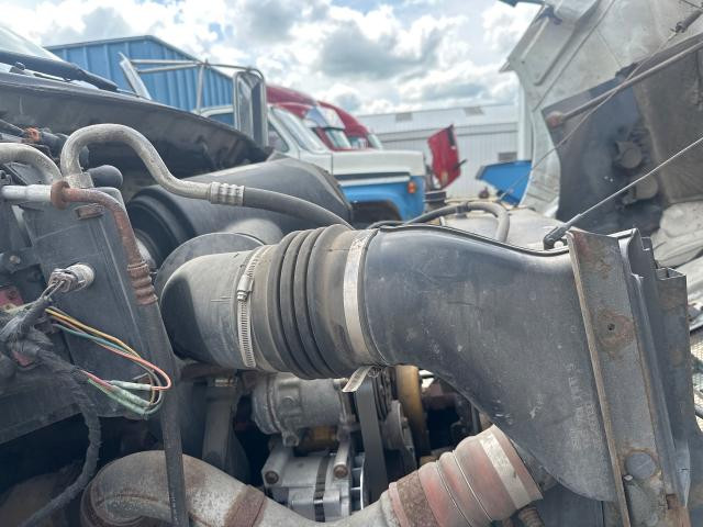 2004 Ford F650 Air Transfer Tube | Engine: Cat 3126