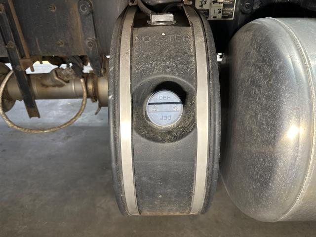 2017 Peterbilt 337  Urea/DEF Tank