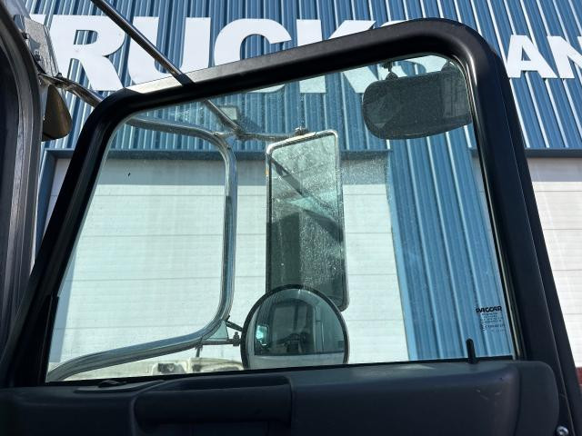 2014 Peterbilt 337 Right Door Glass