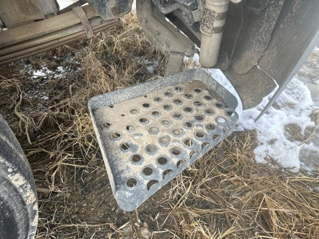 1999 Gmc T6500 14-inch Step