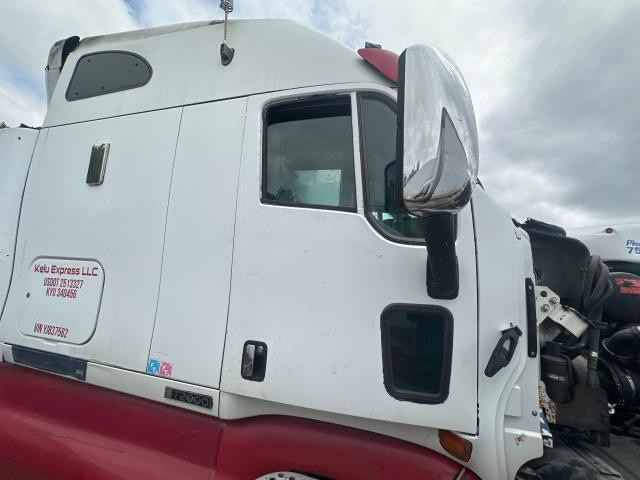 2000 Kenworth T2000 Right Door