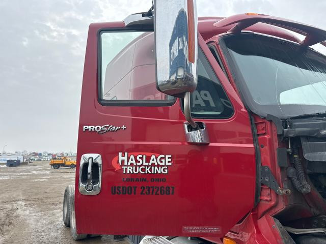 2012 International PROSTAR Right Door