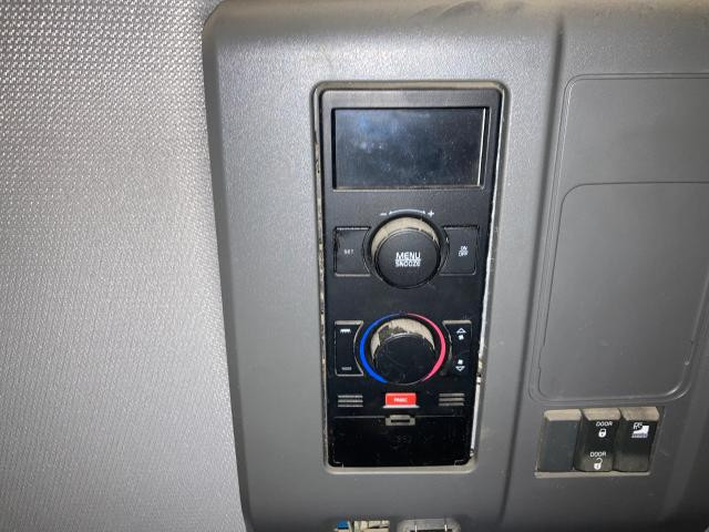 2020 Volvo VNL Control