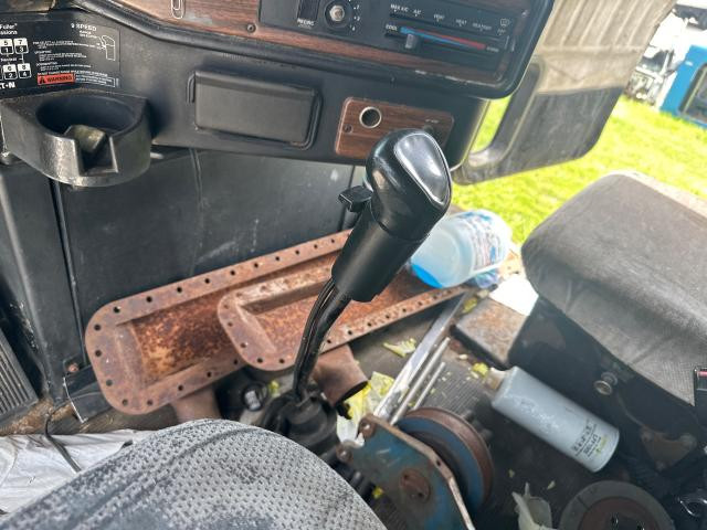 2000 Fuller RTX16709B Shift Lever