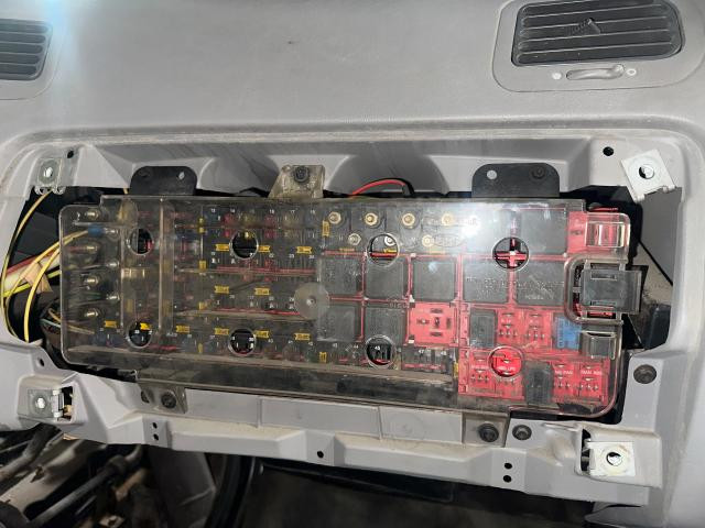 1998 Ford L8501 Fuse Box