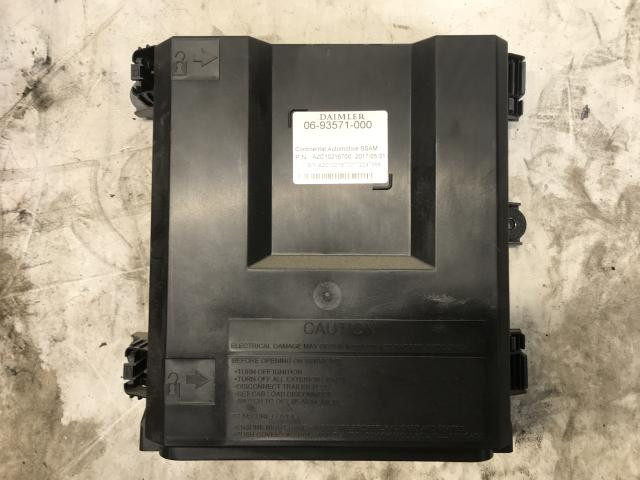 2018 Freightliner CASCADIA Cab Control Module Cecu: P/N 06-93571-000