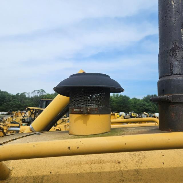 1995 John Deere 750C Air Cleaner