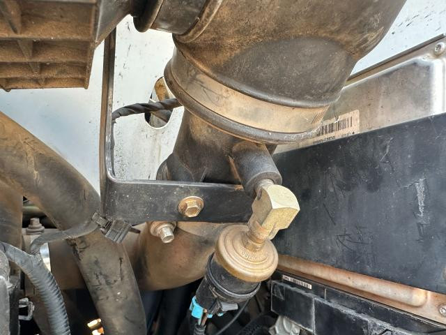 2016 Bobcat S650 Equip Air Transfer Tube: P/N 7221932