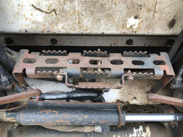 2016 Bobcat T770 Step: P/N 7298262