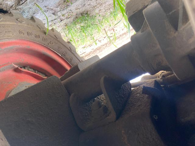 1990 Bobcat 3023 Equip Axle Assembly