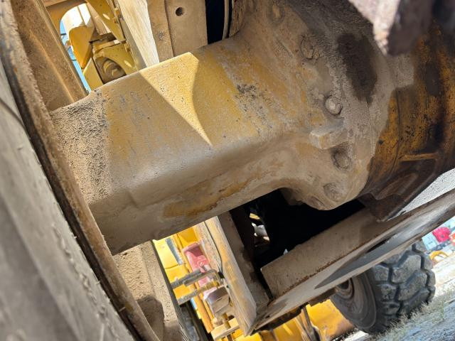 1997 John Deere 744H Equip Axle Assembly: P/N PG200087