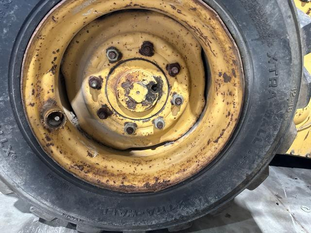 1993 New Holland L785 Axle Shaft: P/N 9840508