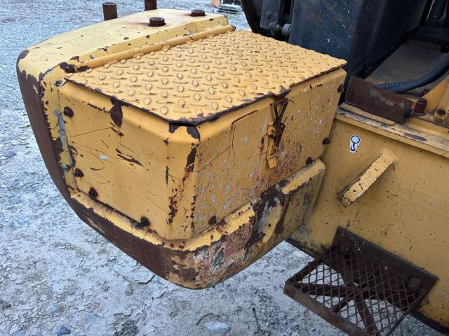2006 Volvo L120E Right Equip Battery Box