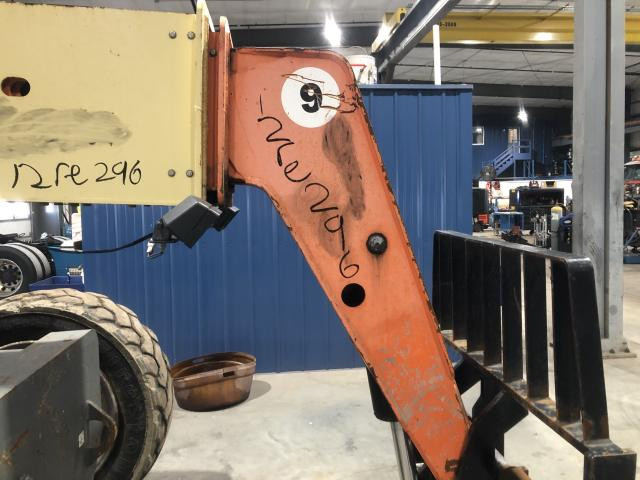 2012 Jlg G9-43A Boom: P/N 1001102958
