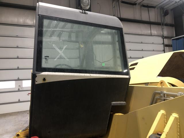 2007 New Holland M459 Back Glass: P/N 87372310