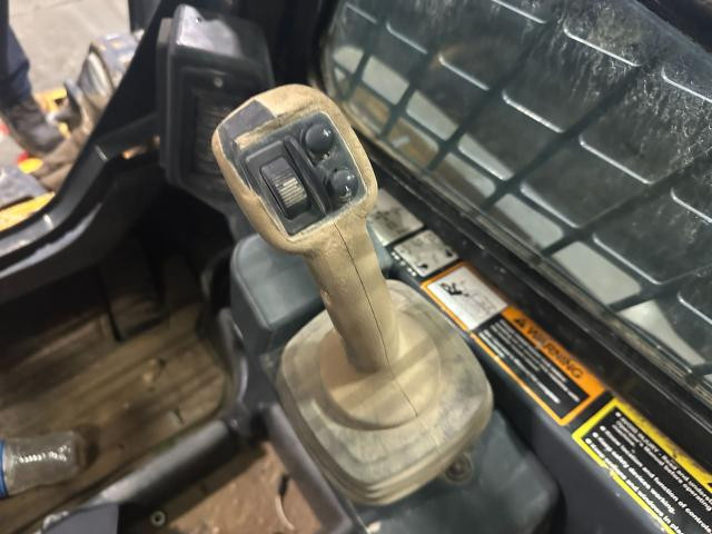 2017 John Deere 333G Controls