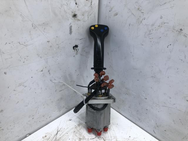 2008 Gehl RS6-42 Controls: P/N 104083