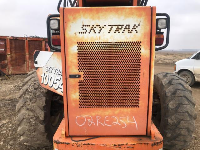 2002 Skytrak 10054 Door Assembly: P/N 7150692