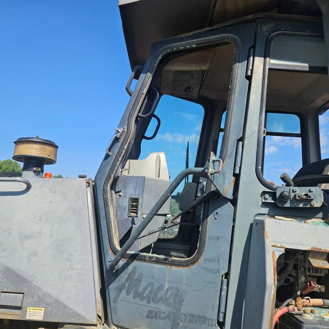 2004 Komatsu D61EX-12 Left Door Assembly: P/N 14X-911-1323