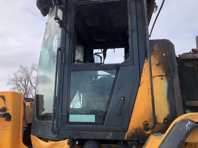 2020 Hyundai HL940XT Door Assembly: P/N 71WD-00144