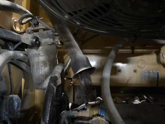 2015 Cat 289D Exhaust