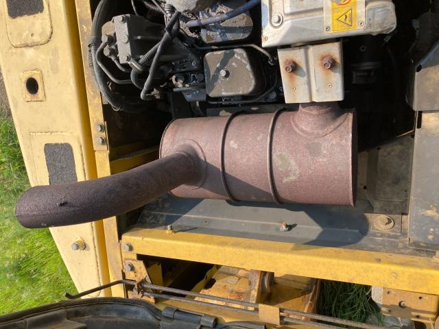2004 Komatsu PC160LC-7 Exhaust: P/N 6737-11-5540