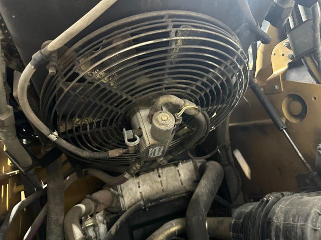2008 Cat 272C Fan Blade: P/N 203-4827