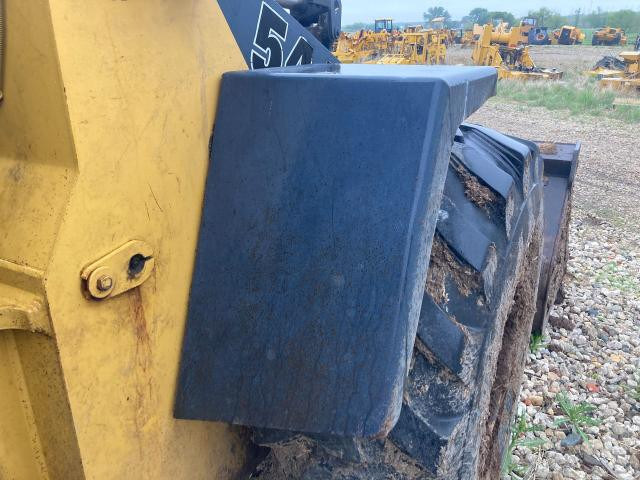 1993 John Deere 544G Right Fender: P/N AT175319