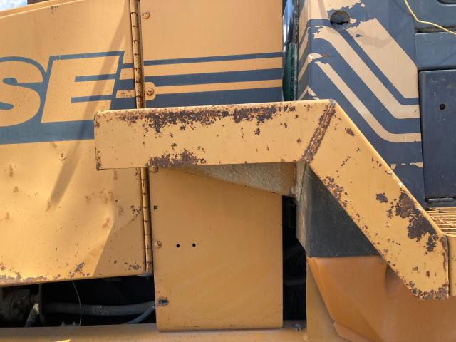 1997 Case 621B Right Fender: P/N L128539