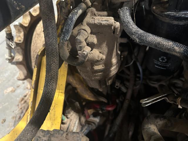 2017 John Deere 333G Filter / Water Seperator