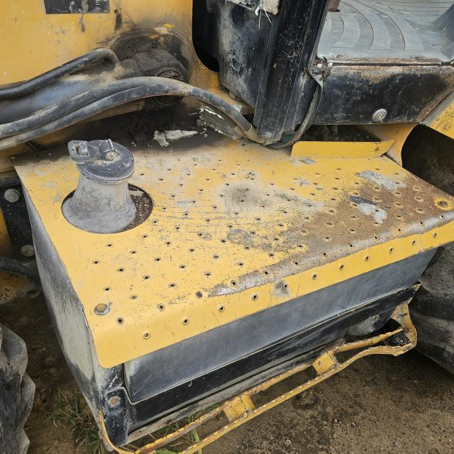 2014 Cat 420F Fuel Tank: P/N 362-4557