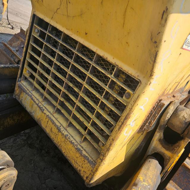 2004 Komatsu D61EX-12 Grille: P/N 134-54-61223