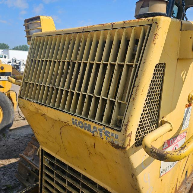 2004 Komatsu D61EX-12 Grille: P/N 134-54-61212