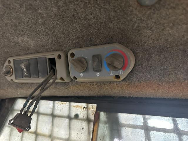 1999 Bobcat 873 Heater & Ac Control: P/N 6674228