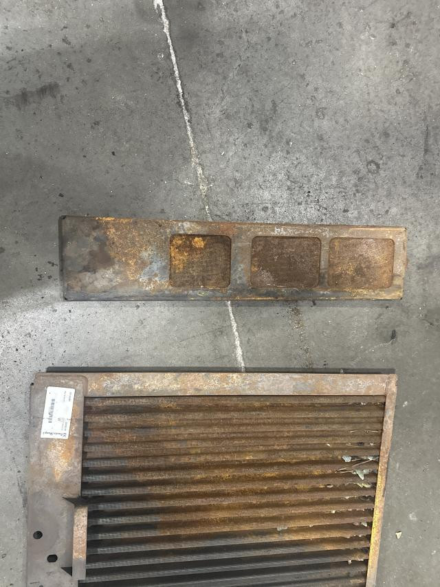 2020 Bobcat T770 Left Hood: P/N 7244125