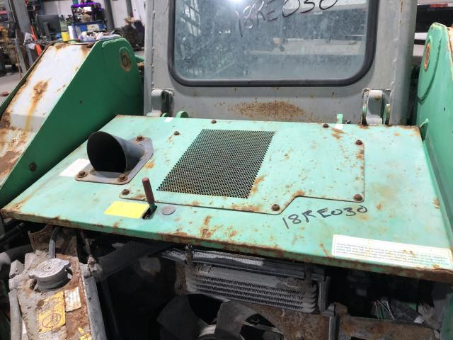 2018 Takeuchi TL6R Hood: P/N 0658200043