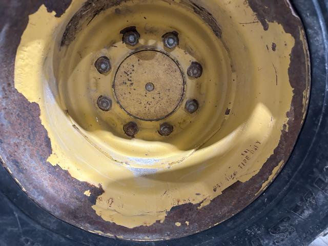 2008 Cat 272C Right Hub: P/N 420-9919