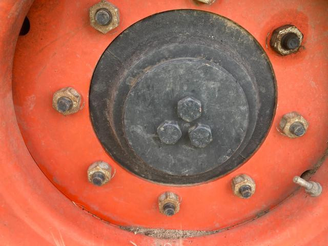 2019 Bobcat S850 Left Hub: P/N 7214470