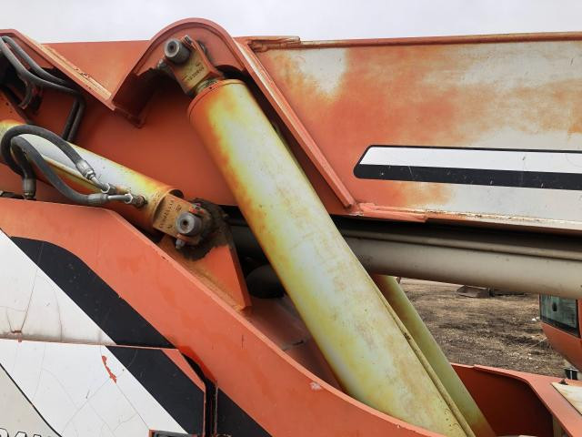 2002 Skytrak 10054 Right Hydraulic Cylinder: P/N 2716617