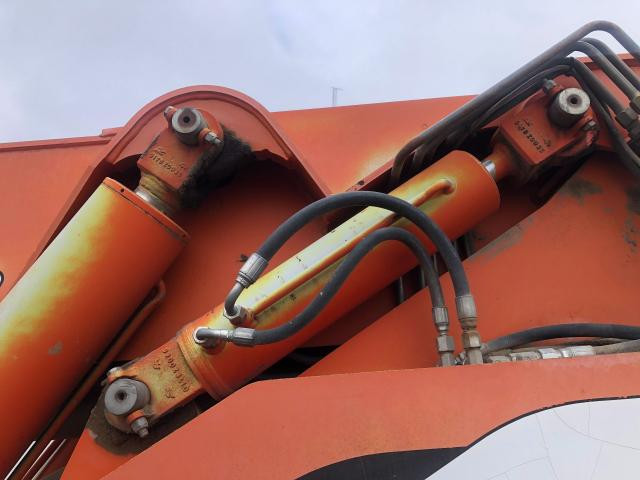 2002 Skytrak 10054 Left Hydraulic Cylinder: P/N 2714973