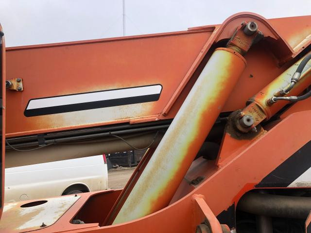 2002 Skytrak 10054 Left Hydraulic Cylinder: P/N 2716617