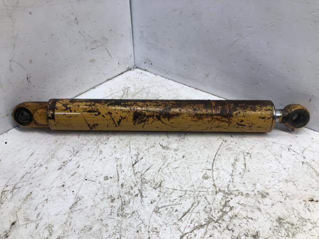 1980 Case 1830 Right Hydraulic Cylinder: P/N G103407
