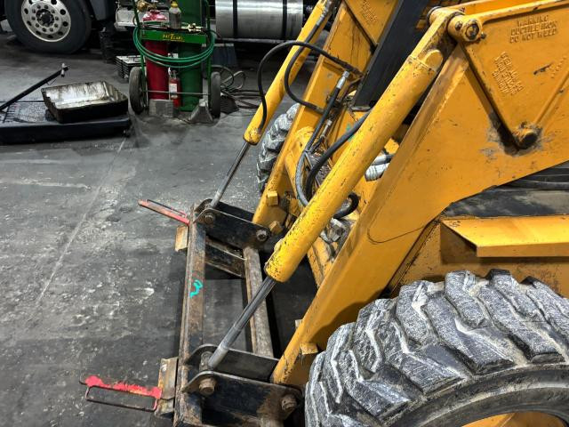 1992 Case 1845C Left Hydraulic Cylinder: P/N 276261A1